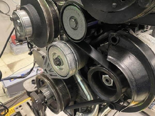 <p> Biz de 1976 yılı itibariyle motor üretimine başlamış bir firma olarak bu deneyimlerimizin neticesinde elde ettiğimiz kazanımlarla aslında bunları gerçekleştirdik. Biz öncesinde FAZ1, FAZ2, FAZ3 ve FAZ4 emisyonlu motor sertifikasyonlarını geliştirerek aslında bu seviyeye ulaştık. Dolayısıyla bunun aynı zamanda bir geçmişi var.</p>
