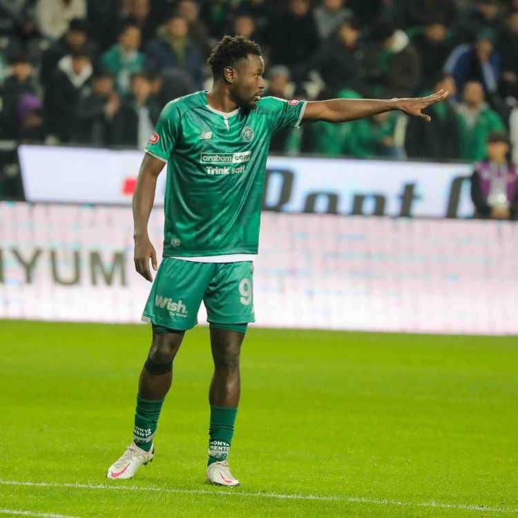 <p>Mame Diouf<br />
<br />
Takım: Konyaspor<br />
<br />
Gol sayısı: 9 </p>
