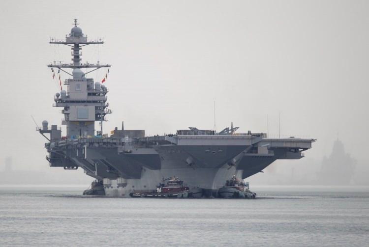 <p>NATO'dan yapılan açıklamaya göre, dünyanın en büyük uçak gemisi olarak bilinen USS Gerald R. Ford, kendisine eşlik eden gemilerle birlikte 2 Haziran'dan beri NATO komutası altında deniz emniyeti faaliyetleri ve eğitimler icra ediyor.</p>
