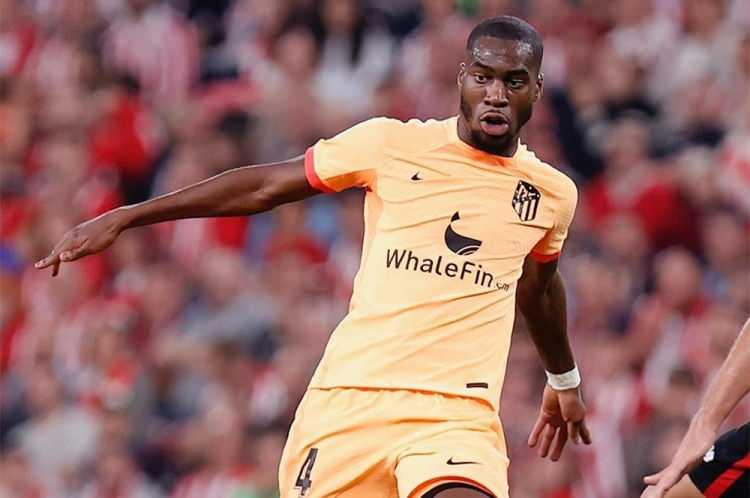 <p>Orta sahasını birden fazla isimle güçlendirecek olan Beşiktaş'a, Atletico Madrid'li Geoffrey Kondogbia konusunda Sevilla rakip oldu. (FANATİK)</p>
