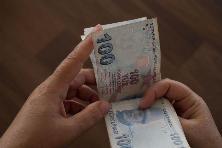 <p>Yüzde 25 zam olursa: En düşük 12 bin 510 lira, en yüksek 93 bin 825 lira</p>

<p>Yüzde 30 zam olursa: En düşük 13 bin 10 lira, en yüksek 97 bin 575 lira</p>

<p>Yüzde 35 zam olursa: En düşük 13 bin 510 lira, en yüksek 101 bin 331 liraya yükselecek.</p>
