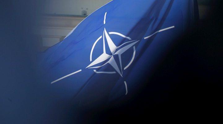<p>Şubat 2022’de başlayan Rusya’nın Ukrayna işgalinin ardından tehlike altında olduğunu belirten İsveç ve Finlandiya NATO’ya üye olmak için başvurmuştu.</p>

<p> </p>
