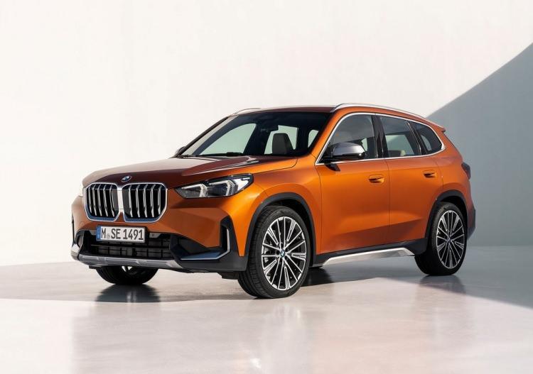 <p>7<br />
<br />
"BMW X1" 1420 puan</p>
