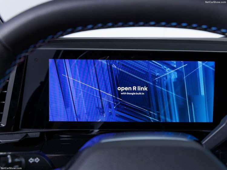 <p>Opsiyon olarak sunulan 9.3 inç head-up display donanımını da satın alınabilecek.</p>
