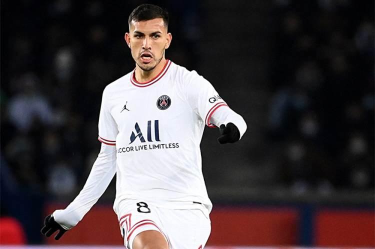 <p>Galatasaray, Leandro Paredes transferi için Mauro Icardi'yi devreye soktu.<br />
<br />
Icardi'nin vatandaşını transfer için ikna etmeye çalıştığı belirtildi.<br />
<br />
(HÜRRİYET)</p>