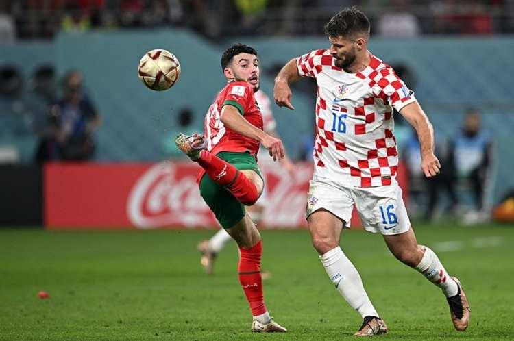 <p>Trabzonspor, kadrosuna katmak istediği Bruno Petkovic'le bu hafta bir kez daha görüşecek.<br />
<br />
Milli maçların ardından Trabzonspor yönetimi Dinamo Zagreb'le masaya oturacak.<br />
<br />
(FANATİK)</p>