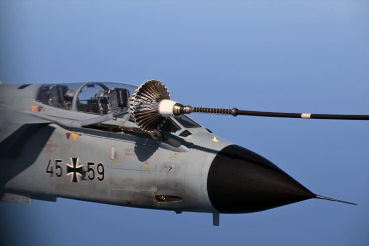 <p>Görev alan hava unsurları arasında savaş uçaklarının yanı sıra nakliye uçakları, keşif ve gözetleme uçakları, helikopterler gibi birçok unsur bulunurken; F-35, Eurofighter, F-18, F-16, A-10, Gripen gibi jetler çeşitli görevler icra etti.</p>