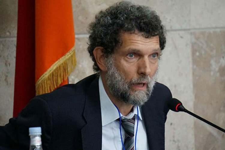 <p>Ciddi bir endişe içinde olduklarını dile getiren sivil toplum kuruluşları, "Bir kültür destekçisi ve aydın olan Osman Kavala'yı itibarsızlaştıran ve küçük düşüren bir dizinin devletin yayın kuruluşu olan TRT'nin dijital platformunda yayınlanmasından ciddi endişe duyulmaktadır" ifadelerini kullandı.</p>