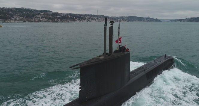 <p>Türk Deniz Kuvvetleri'nin 214 tipi ilk Havadan Bağımsız tahrik sistemli denizaltısı olan <strong>"Piri Reis "in Doğu Akdeniz'deki ilk görevi Atina'nın radarına takıldı.</strong></p>
