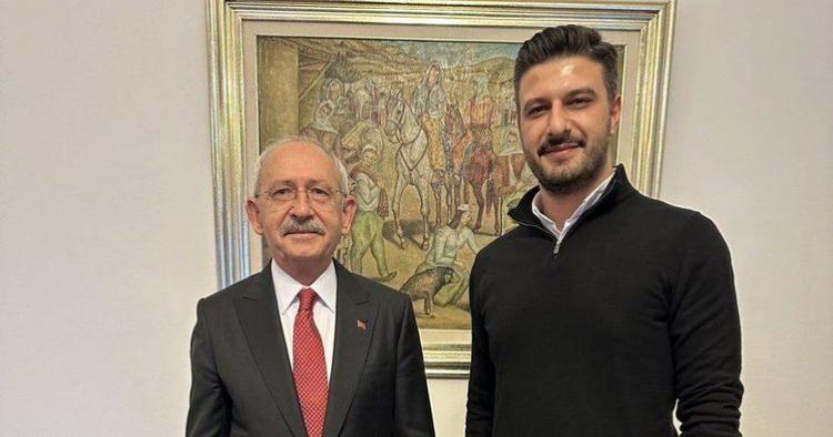 <p>GÖRÜNTÜYÜ PAYLAŞARAK HAKARET ETTİ</p>

<p>CHP Şişli Gençlik Kolları Teşkilatı eski görevlisi Ozan Özgür Doğru'nun Yalancılar Derneği kısaltması olan 'Yal-Der' isimli Whatsapp grubunda söz konusu paylaşımı yaptığı ve İnce'yi kastederek, "Tip'e darbe vurmak için ibn.. yaptı.<br />
Kılıçdaroğlu'nu destekliyorum demedi" şeklinde sözler sarf ettiği belirlendi.</p>
