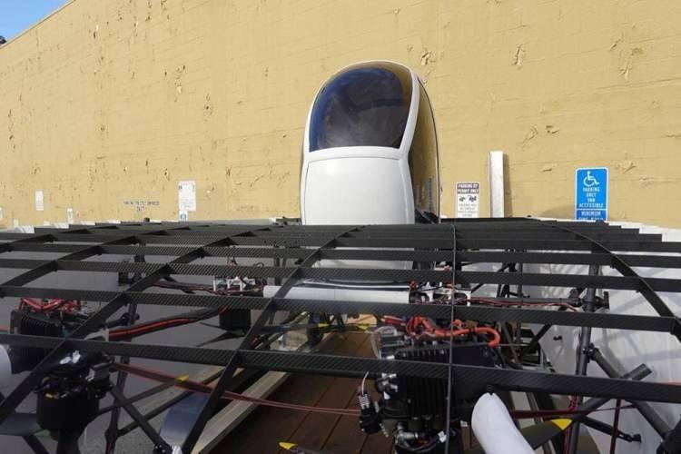 <p>"TRAFİK KAZALARINI ÖNLEYECEK"</p>
<p> </p>
<p>California merkezli Alef Aeronautics, tamamen elektrikli ve iki koltuklu Model A adlı aracının trafik kazalarını önleyebileceğini belirtti. Şirket, FAA'dan sınırlı bir Özel Uçuşa Elverişlilik Sertifikası alarak Model A'nın testlerine başarılı bir şekilde devam ettiğini duyurdu. </p>