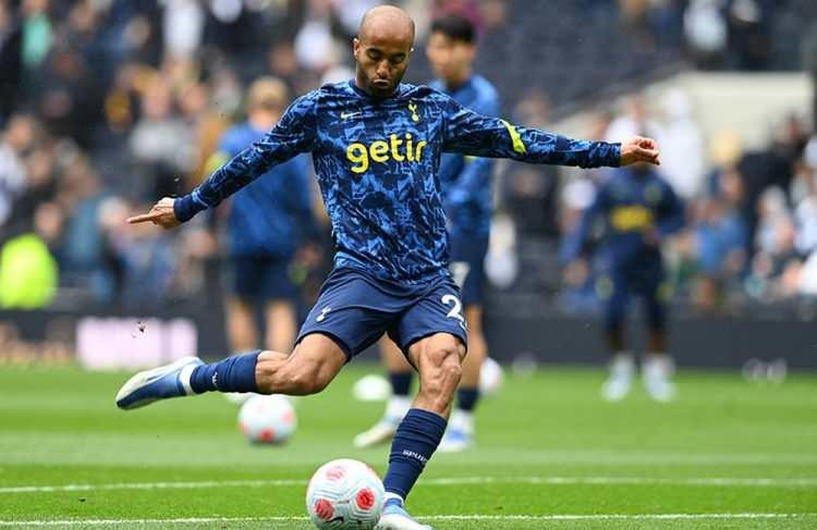 <p>- Lucas Moura / Sağ kanat</p>
