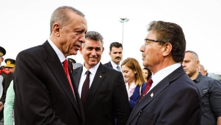 <p>Ve Kuzey Kıbrıs Türk Cumhuriyeti Başbakanı Ünal Üstel'in Kurban Bayramı'nı kutladı.</p>
