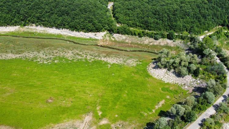 <p>İSTANBUL’UN SU İHTİYACINI KARŞILAYAN BARAJLAR<br />
<br />
İstanbul’un su ihtiyacını karşılayan 10 barajın toplam doluluk oranı yüzde 43.81 oldu. 2 Temmuz 2023 itibarıyla barajların doluluk oranları şöyle:</p>