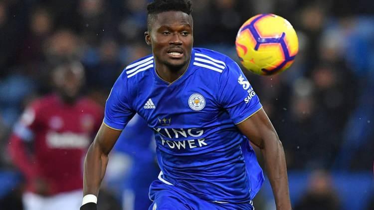 <p>Leicester'dan ayrılan ve serbest durumda bulunan Daniel Amartey ile temaslarını sıklaştırdı. Kartal, 2+1 yıllık kontrat önerdiği Ganalı oyuncudan yanıt beklerken görüşmelerin olumlu ilerlediği aktarıldı. (Fanatik)</p>
