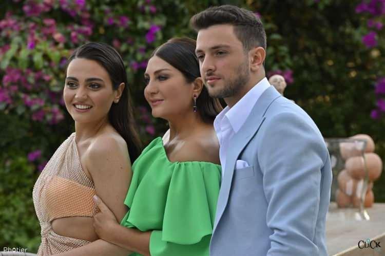 <p><span style="color:#008080"><strong>Sulhi Aksüt ile evliliğinden dünyaya gelen Emir Aksüt, Instagram hesabından annesiyle çekildiği bir fotoğrafa yer verdi.</strong></span></p>