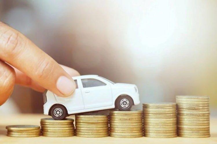 <p>İlk taksit, yasanın yürürlüğe girdiği ayı izleyen ay sonuna kadar ödenecek. Yani Ağustos sonuna kadar Ek Motorlu Taşıtlar Vergisi'nin ilk taksiti ödenecek.<br />
<br />
Ek MTV ikinci taksiti ise Kasım ayı sonuna kadar ödenecek.<br />
<br />
Yeni tescil edilecek araçların Ek MTV ödemesi ise normal MTV tutarı ile beraber peşin ödenecek</p>
