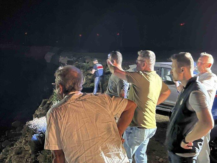 <p>Bir yıldır sevgili olan Yeşim Demir (39) ile Nizamettin G. çifti, tatil için bir hafta önce Bozcaada'ya gitti; otele yerleşti.</p>
