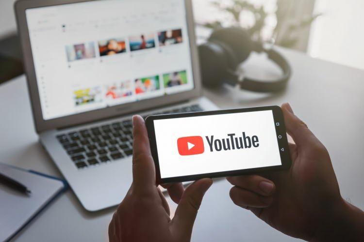 <p>YouTube'dan elde edilen gelirin masrafları karşılamadığını kaydeden Haydari, buna rağmen uzun yıllar sinemaya verdikleri emek nedeniyle dizi çekmeye devam edeceklerini söyledi.</p>
