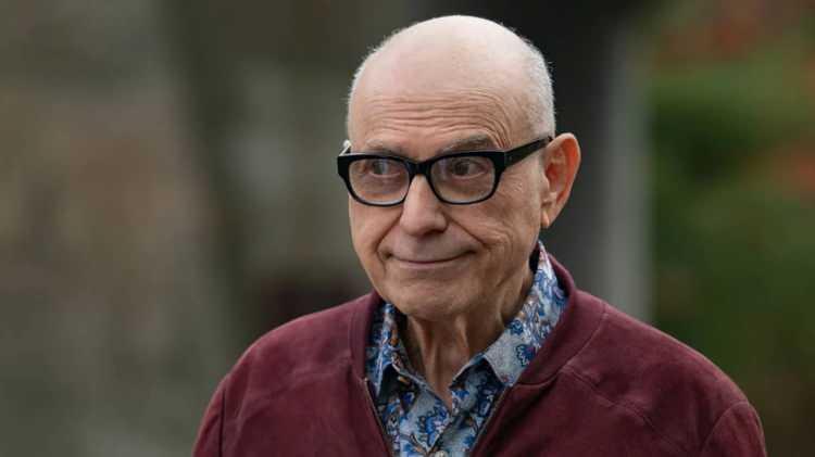 <p><span style="color:#000080"><strong>Son olarak bir dizide rol alan 89 yaşındaki Arkin, 'Argo'daki rolüyle de Oscar'a aday gösterilmişti.</strong></span></p>