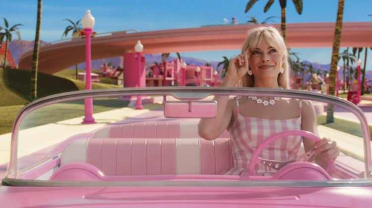 <p><strong>Margot Robbie’li Barbie Vietnam’da gösterime girmeyecek. Warner Bros’un yapımcılığını üstlendiği romantik komedi filmi, yeni bir siyasi krizin ortasında kaldı. </strong></p>