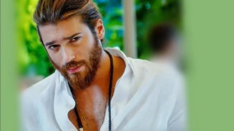 <p><span style="color:#000080"><strong>Sinema veri tabanı IMDb’nin düzenli olarak güncellediği IMDb Starmetre’de “en popüler 14 oyuncu” listesinde Can Yaman, 2. sırada yer alıyor.</strong></span></p>
<p> </p>