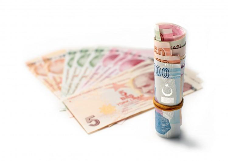 <p>Öğretmen - 1/4- 15 bin 793 lira - 26 bin 654 lira</p>