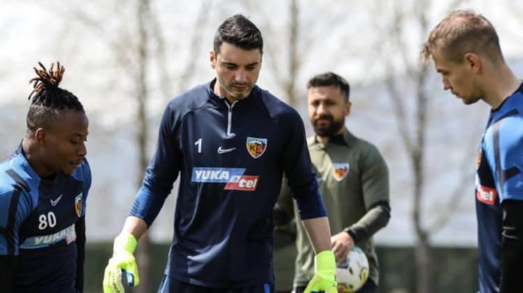 <p>Cenk Gönen | Kayserispor</p>