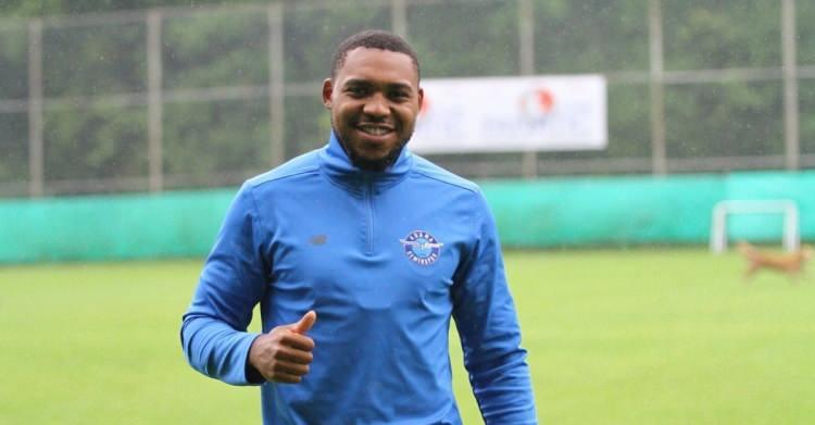 <p>Assambalonga | Adana Demirspor</p>
