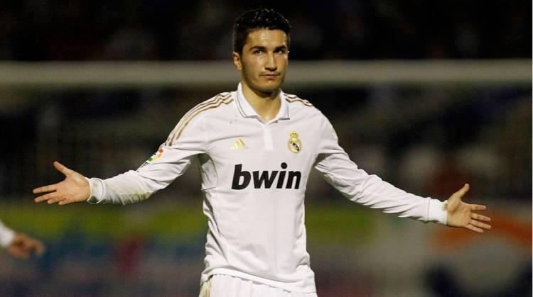 <p>Nuri Şahin <br />
<br />
Borussia Dortmund >>> Real Madrid<br />
<br />
* 11/12<br />
<br />
* 10 milyon euro</p>