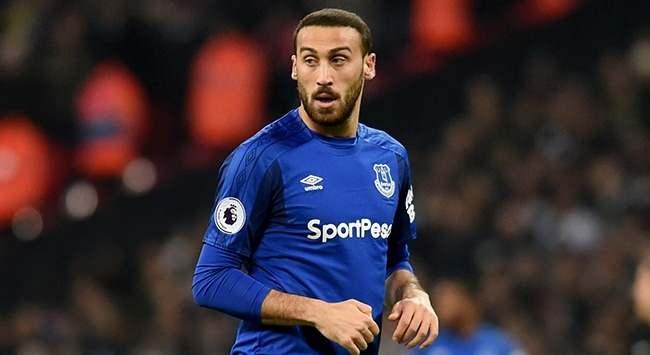 <p>Cenk Tosun<br />
<br />
Beşiktaş >>> Everton<br />
<br />
* 17/18<br />
<br />
* 22.5 milyon euro</p>