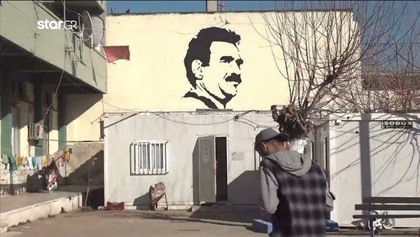<p>KAPATILACAĞI DUYURULMUŞTU</p>
<p>Geçtiğimiz aylarda söz konusu kampın kötü durumda olması nedeniyle kapatılacağı duyurulmuş, burada kalan kişilerin başka kamplara tahliye edileceği açıklanmıştı.</p>