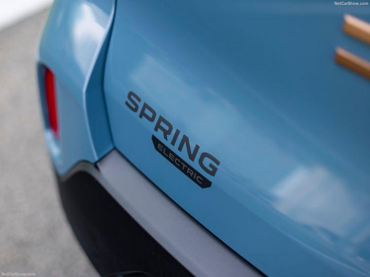 <p>Yeni Dacia Spring, 875 bin TL'lik lansmana özel fiyatıyla Türkiye'de satışa sunuldu.</p>