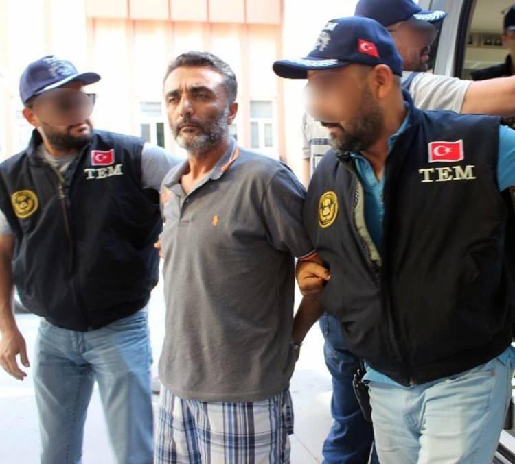 <p>Toplam 42 sanık 15 yıl ile 4’er kez ağırlaştırılmış müebbet hapis arasında çeşitli cezalara çarptırılmış oldu, 1 sanık ise beraat etti.</p>
