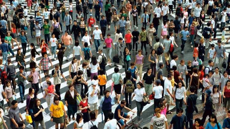<p>Türkiye 85 milyonu geçen nüfusu ile dünyada 18. sırada</p>
<p>Türkiye İstatistik Kurumu (TÜİK) verilerine göre, Türkiye, 85 milyon 279 bin 553 kişilik nüfusuyla 194 ülke arasında 18'inci sırada yer aldı.</p>
<p>Türkiye'nin nüfusu, dünyadaki toplam nüfusunun yüzde 1,1'lik oranına denk geliyor.</p>