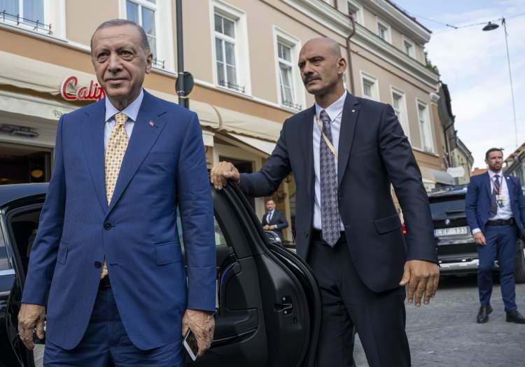 <p>Cumhurbaşkanı Recep Tayip Erdoğan, NATO Liderler Zirvesi’ne katılmak üzere Litvanya’nın başkenti Vilnius’a geldi.<br />
 </p>
