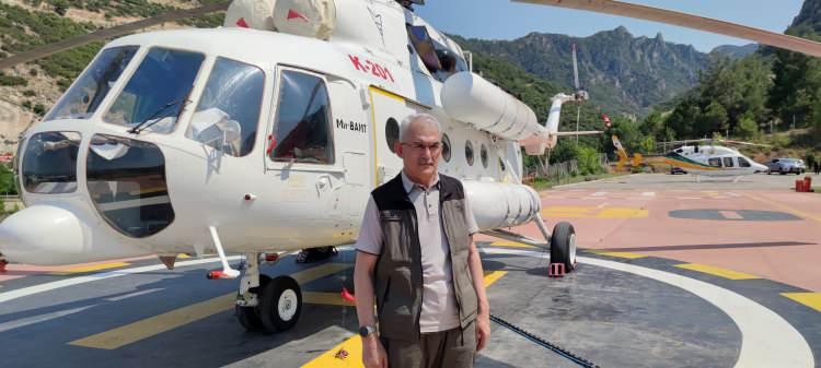 <p>Menderes'teki yangında İzmir Orman Bölge Müdürlüğüne bağlı 4 personel yangından etkilenerek hastaneye kaldırıldı. Yaralanan personelden 34 yaşındaki arazöz şoförü Mustafa Gürpınar hayatını kaybederken; 2 personelin tedavilerinin ardından taburcu edildiği, 1 personelin de tedavisine serviste devam edildiği öğrenildi.</p>
