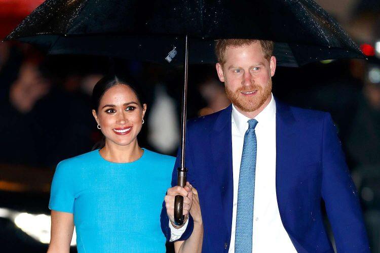 <p><span style="color:#000000"><strong>Sosyal medyadan ve basından uzak kalan Markle'ın yeni bir proje için kolları sıvadığı ortaya çıktı.</strong></span></p>