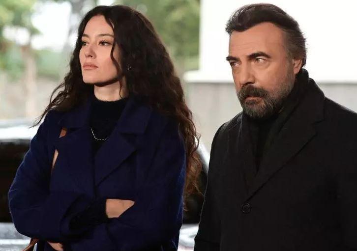 <p><span style="color:#800080"><strong>Son olarak </strong></span><span style="color:#B22222"><strong>Oktay Kaynarca</strong></span><span style="color:#800080"><strong> ile başrolünü paylaştığı </strong></span><span style="color:#B22222"><strong>"Ben Bu Cihana Sığmazam"</strong></span><span style="color:#800080"><strong>da yer alan oyuncu şimdilerde eşi ve çocuklarıyla tatil yapıyor.</strong></span></p>
