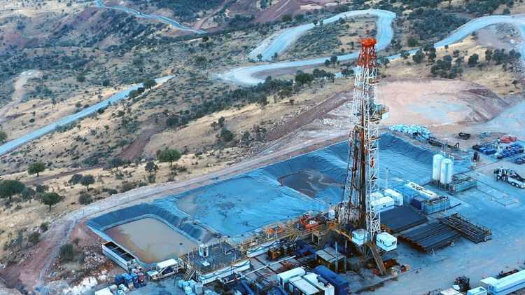 Petrol kuyuları için özel komando timi Gabar'da