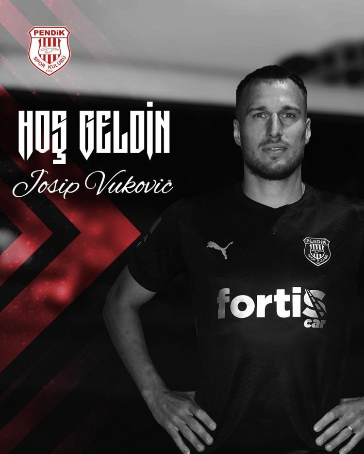 <p>Josip Vukovic - (Önlibero) <br />
<br />
<br />
Hajduk Split > Pendikspor</p>
