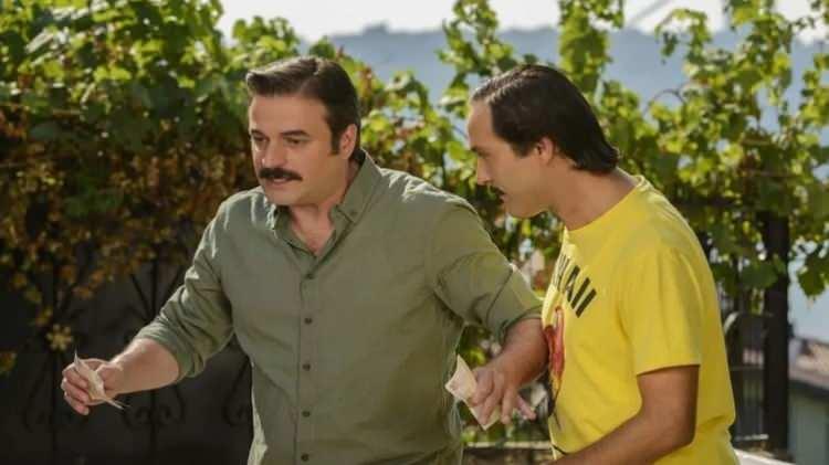 <p><span style="color:#008080"><strong>Geniş Aile dizisindeki Cevahir rolü ile ünlenen oyuncu Ufuk Özkan'ın yaptığı yanlış diyet ile 5-6 kilo vermek isterken 17 kiloya yakın kilo kaybettiği ortaya çıktı.</strong></span></p>
<p> </p>