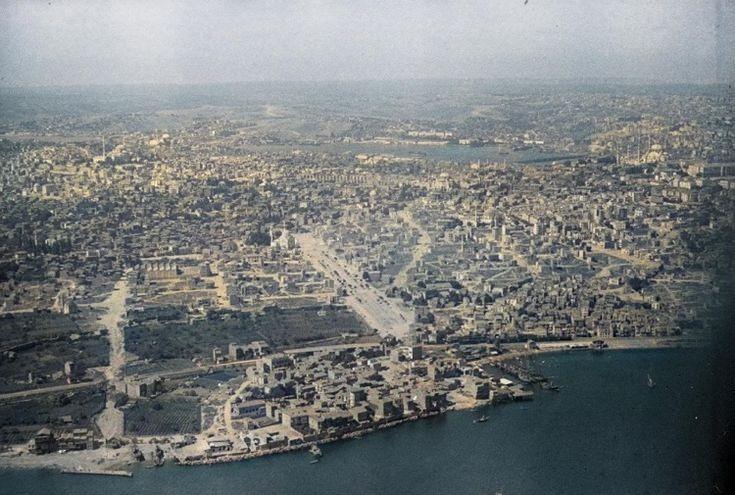 <p>Başkan Erdoğan'a da sunulacak araştırmaya göre İstanbul'da gösterilecek adaydan yapılacak propaganda çalışmalarına kadar birçok konuda yol haritası hazırlanacak.</p>
<p> </p>