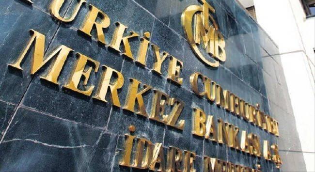 <p>Anket sonuçlarına göre, 250 ila 650 baz puanlık bir artırım öngören ekonomistlerin politika faizi beklentileri yüzde 17,50 ile yüzde 21,50 arasında, yıl sonu politika faizi beklentileri ise yüzde 25 ile 50 arasında yer aldı.</p>

<p> </p>
