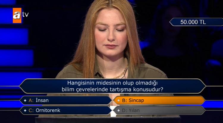 <p><span style="color:#000000"><strong>Ardından ikinci tercihi için ter döken Vural, "B Şıkkı Sincap'ta karar kıldı.</strong></span></p>
