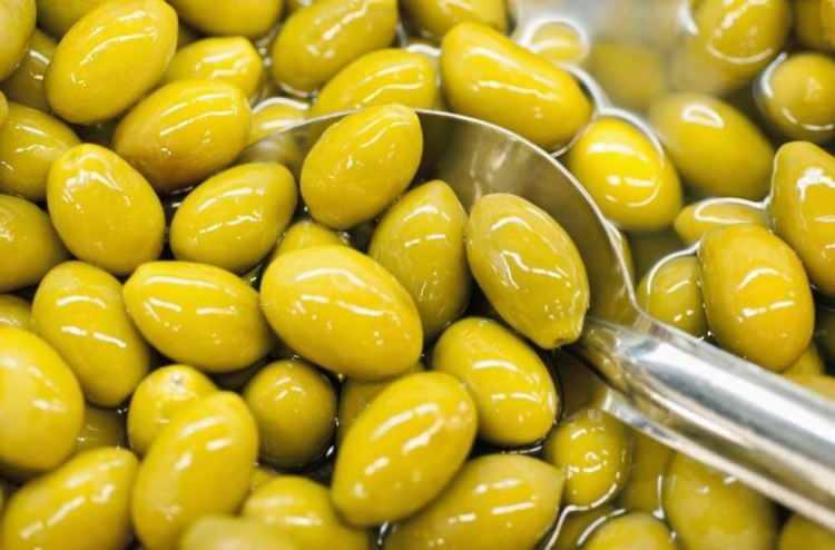 <p>Yeşilzeytin (eski) / yeşil zeytin (yeni)</p>
