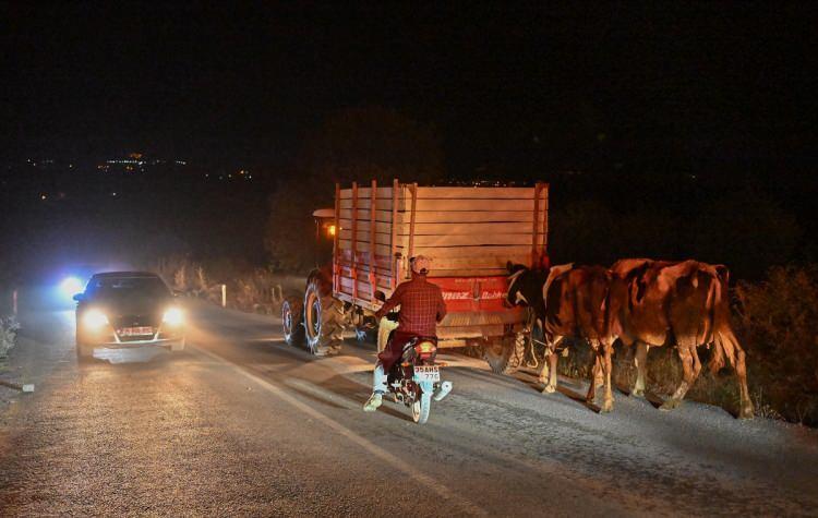 <p>Doğruer, yangın bölgesine yakın olan Karatekeli, Balaban ve Çiftlik mahallelerinin tedbir amaçlı tahliye edilmesine başlandığını belirterek, "Umarım ekiplerimizin özverisiyle yangın kısa sürede kontrol altına alınır." demişti.</p>
