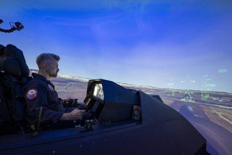 <p><strong>ZİYARETÇİLER MMU KAAN SİMÜLATÖRÜNÜ DENEYECEK</strong></p>
