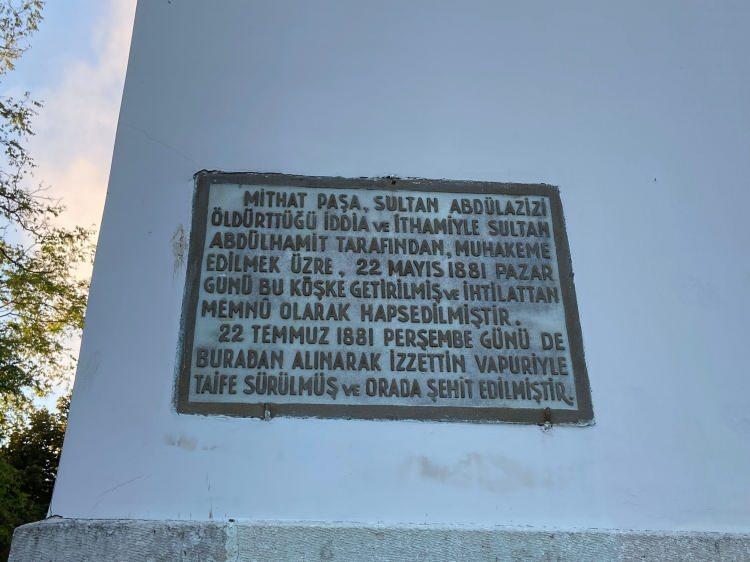 <p>Ekiplerin yangının çıkış nedenine ilişkin çalışmaları sürüyor.</p>
