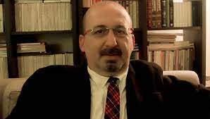 <p><strong>Oyunculuğa ara veren ve gözlerden uzak bir yaşam sürmeye başlayan Birecik, Instagram hesabı üzerinden kızının mezuniyetini paylaştı.</strong></p>
<p> </p>
